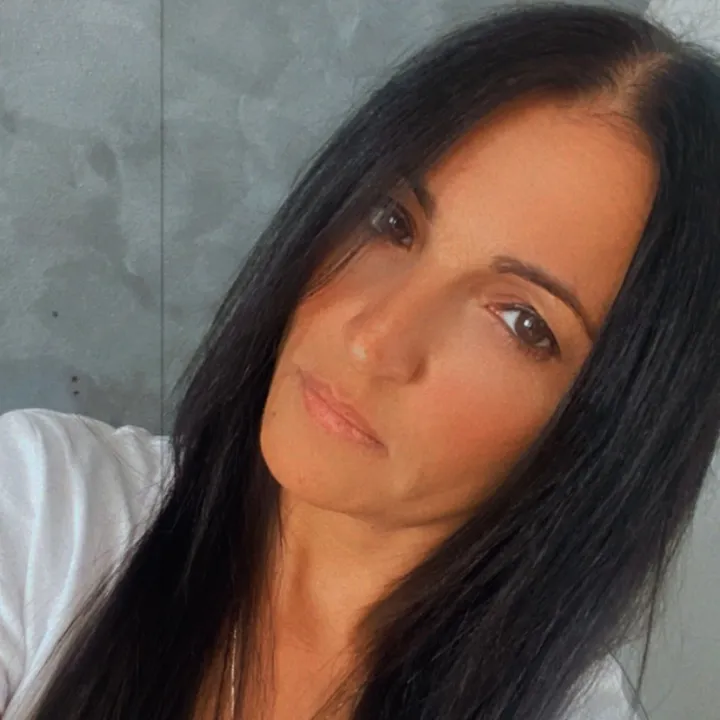 _nadia_143
