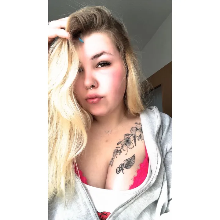 leonie_hnzk