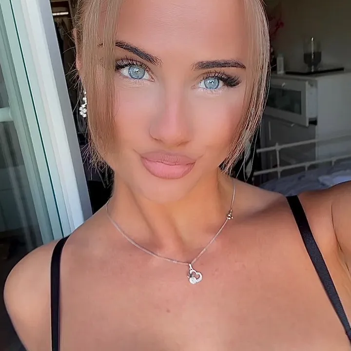 victoriasilviaa