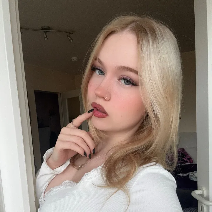 26.laraaa