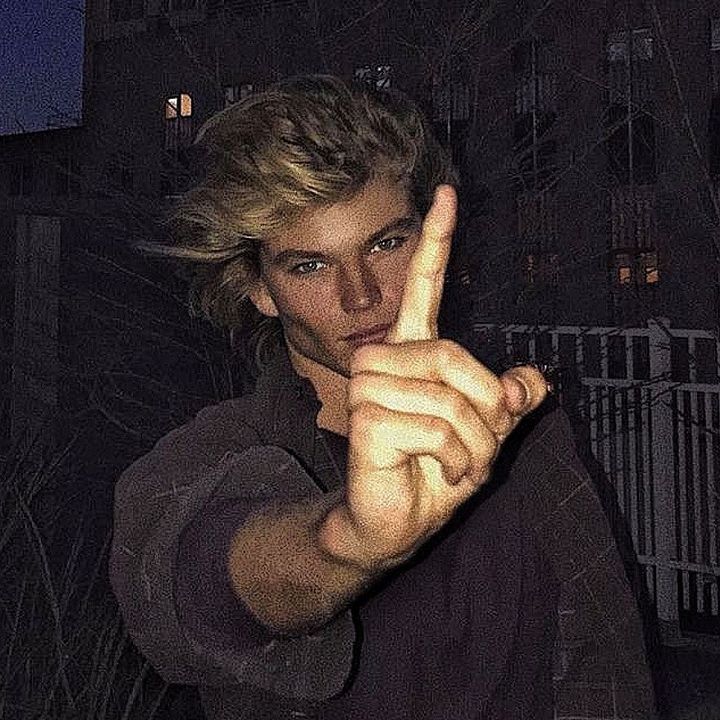𝘉𝘢𝘳𝘳𝘺 - original sound