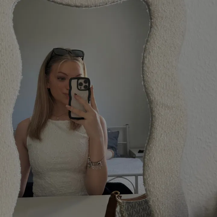 camille.nwck