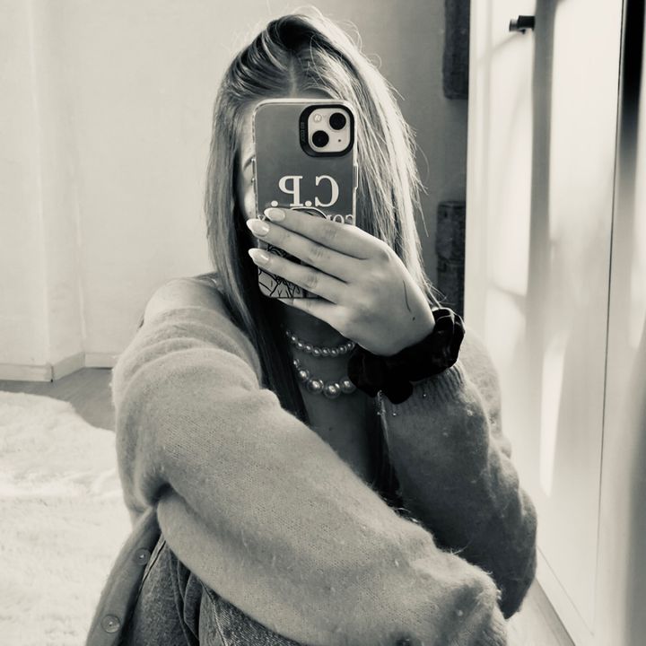 𝐀𝐠𝐚𝐭𝐡𝐞’🥂 - original sound