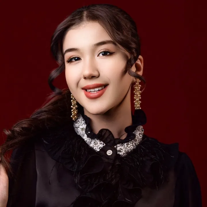 umida_singer