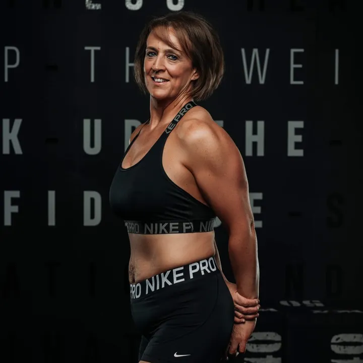 dmgstrongwoman