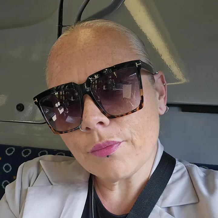 ladyboss1981